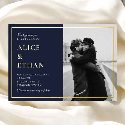 Hochzeit des Navy Blue Classic Calligraphy Foto Folieneinladung