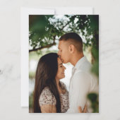 Hochzeit des Navy Blue Floral Arch Foto Einladung (Rückseite)