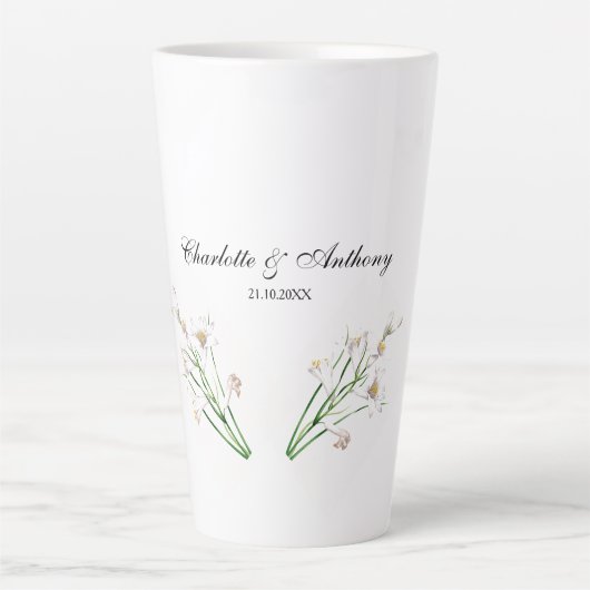 Hochzeit Eleganter Creative Floral White Chic Milchtasse (Vorderseite)