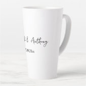Hochzeit Eleganter Script kreativ Schwarz-weiß Milchtasse (Rechte Ecke)