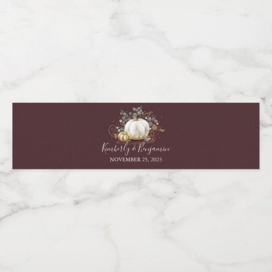 Hochzeit im Herbst Burgundy Red Wasserflaschenetikett (Einzelnes Label)