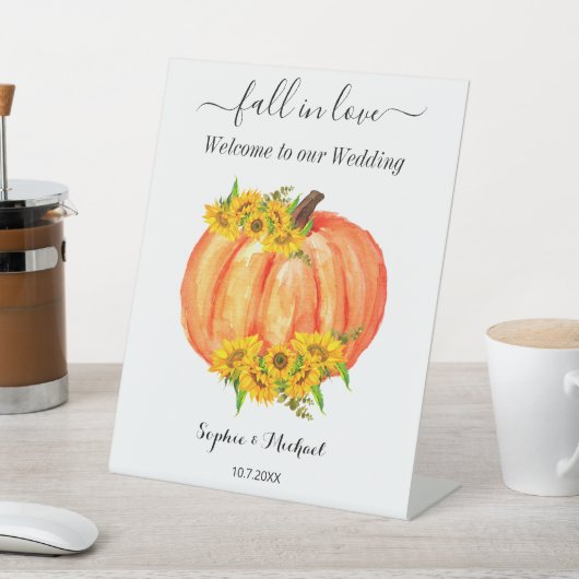 Hochzeit im Herbst Welcome Pumpkin Sockelschild (In SItu)