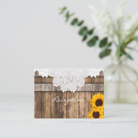 Hochzeit in einem rustikalen Holz und Spitzen - Em Begleitkarte (Stehend Vorderseite)