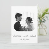 Hochzeit in Schwarz-Weiß-Foto Einladung (Stehend Vorderseite)