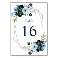 Hochzeit in Silber und Marine