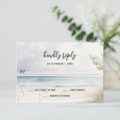 Hochzeit in Urlaubsort an der Küste RSVP Karte (Stehend Vorderseite)