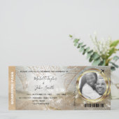Hochzeit in Urlaubsort Boarding Pass Beach Palm Tr Einladung (Stehend Vorderseite)