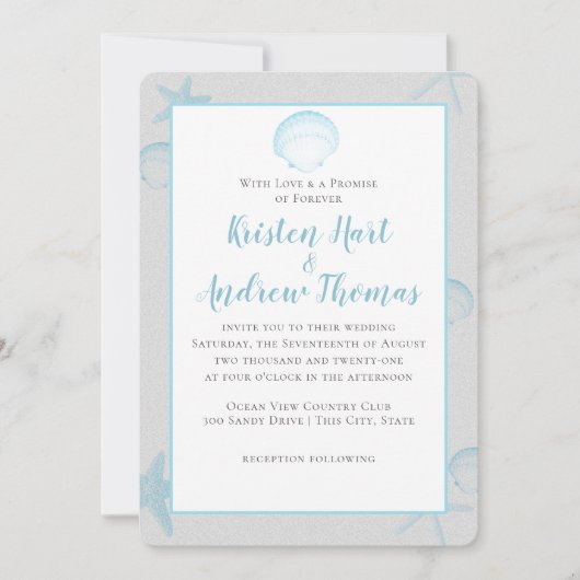 Hochzeit in Urlaubsort für silberne Muscheln Einladung (Vorderseite)