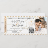 Hochzeit in Urlaubsort Gold Boarding Pass QR Code Einladung (Vorderseite)
