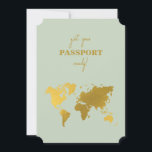 Hochzeit in Urlaubsort World Passport Sage Green G Einladung<br><div class="desc">Eine schlanke grüne und goldene Hochzeit in Urlaubsort Passgestaltung mit goldener Weltkarte, Flugzeug und Reiseelementen. Dieses Design ist ideal für alle Frühlings-, Sommer-, Herbst- und Winter-Hochzeiten in Urlaubsort. Ein elegantes Weiß- und Golddesign mit Passlayout, Weltkarte und individuellem Foto. Eine moderne Hochzeit in Urlaubsort lädt zum Design mit eleganten Elementen. Es...</div>