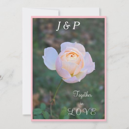 Hochzeit machen wir Monogramm Pastellrosa Rose Einladung (Rückseite)