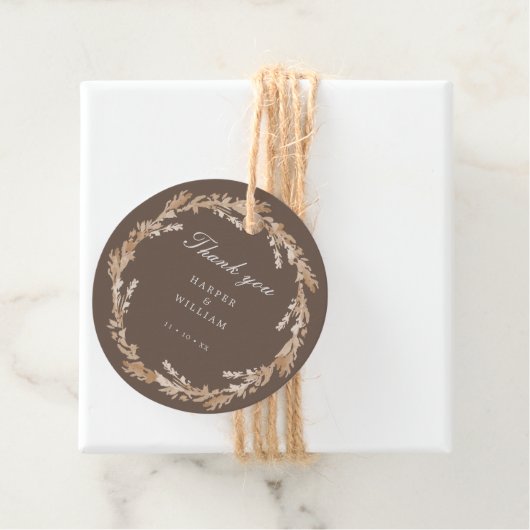 Hochzeit mit Blumenkranz im Wasser/Beige Geschenkanhänger (Beispiel)