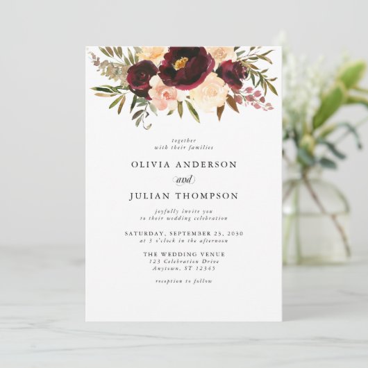 Hochzeit mit Burgund und Creme Einladung (Stehend Vorderseite)