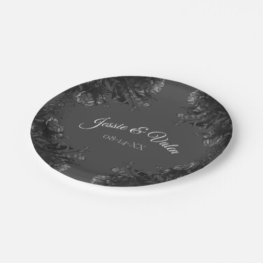 Hochzeit mit grauen und schwarzen Blumen Pappteller (Schrägansicht)
