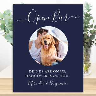 Hochzeit mit Haustierhund, offene Bar, navyblau, b Poster