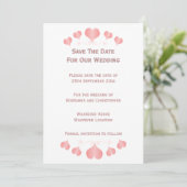 Hochzeit mit rosa Herzdesign Save The Date (Stehend Vorderseite)