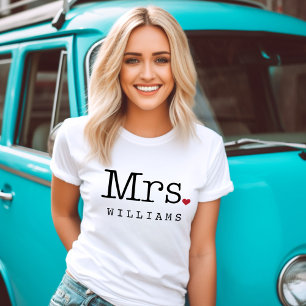 Hochzeit Mrs Monogram Nachname Herz T-Shirt