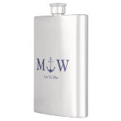 Hochzeit nautischer Ankermarineblau-Monogramm-Favo Flachmann (Links)