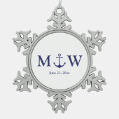 Hochzeit nautischer Ankernacht blaues weißes Monog Schneeflocken Zinn-Ornament (Vorderseite)