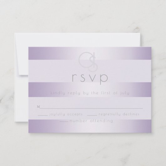 Hochzeit RSVP | Lilac Shimmer Stripes Monogramm (Vorderseite)