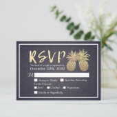 Hochzeit RSVP Reply Gold Ananas Couple Navy Blue Karte (Stehend Vorderseite)