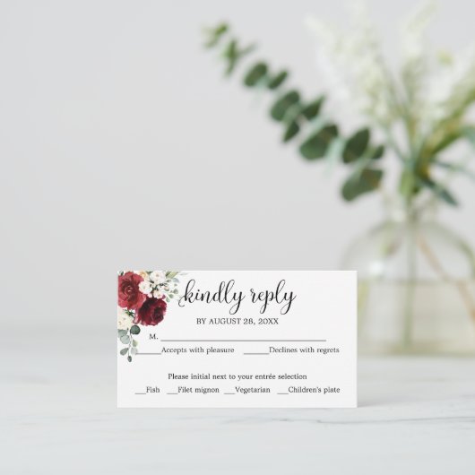 Hochzeit RSVP Rustic Chalk Burgundy Floral Begleitkarte (Stehend Vorderseite)