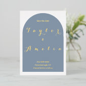 Hochzeit Sichern Sie das Datum Einfach Dusty Blue Folieneinladung (Stehend vorne)