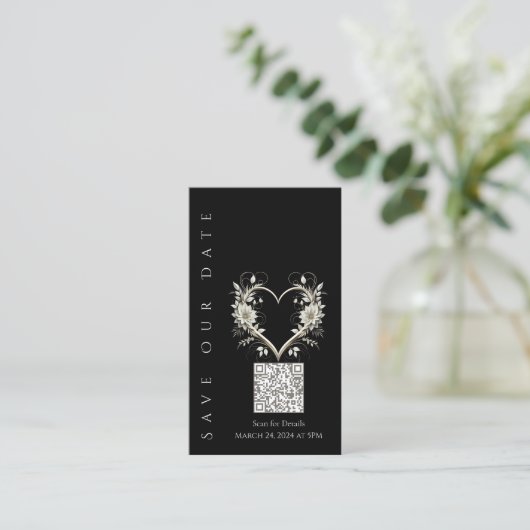 Hochzeit Speichern Sie die Date-QR-Code-White-Blum Visitenkarte (Stehend Vorderseite)