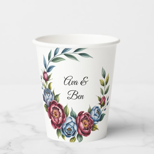 Hochzeit von Burgund Peony und Blue Rose Pappbecher (Vorderseite)