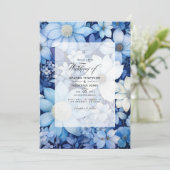 Hochzeit von dunkelblauen und weißen Blumen Einladung (Stehend Vorderseite)
