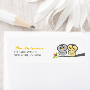 Hochzeit von grauen und gelben Owls