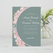 Hochzeit von Grün und Blütenblättern Einladung (Stehend Vorderseite)