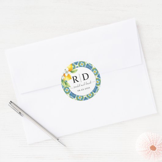 Hochzeit von mediterranen Kacheln und Zitronen Runder Aufkleber (Umschlag)