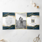 Hochzeit von Navy Blue Gold Abstrakt Ink QR Code Dreifach Gefaltete Einladung (Innenseite)