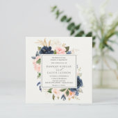 Hochzeit von Navy und Blush Florals Einladung (Stehend Vorderseite)