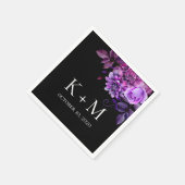 Hochzeit von schwarzen und violetten Blumen. Lilac Serviette (Ecke)