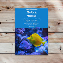 Hochzeit von Seefischen unter blauem Wasser