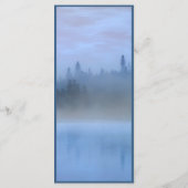 Hochzeit von staubblauer Waldlandschaft Menükarte (Rückseite)