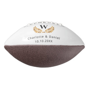 Hochzeit weiß schwarzes Gold Lorbeerkranz Monogram Football