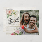 Hochzeitaufschub Bleibe Zuhause und Bleibe sichere Ankündigungspostkarte (Vorne/Hinten)