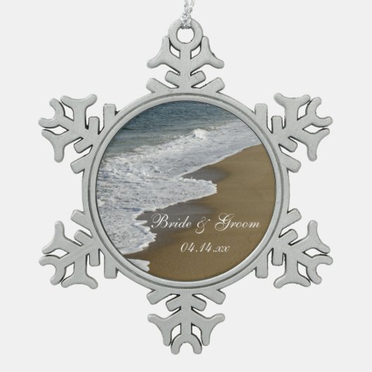Hochzeiten am Strand und am Meer Schneeflocken Zinn-Ornament (Vorderseite)