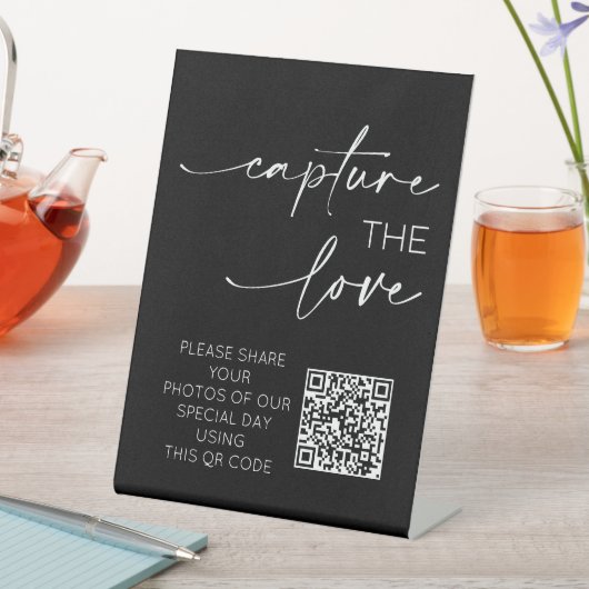 Hochzeiten QR Code Foto App Einfarbiges Hochladen Sockelschild (In Situ)