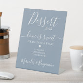 Hochzeitliche Dessert Bar Liebe Sweet Custom Dusty Sockelschild (In SItu)