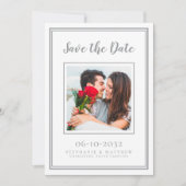 Hochzeitliche Verlobung Couple Foto Modernes Weiß Save The Date (Vorderseite)