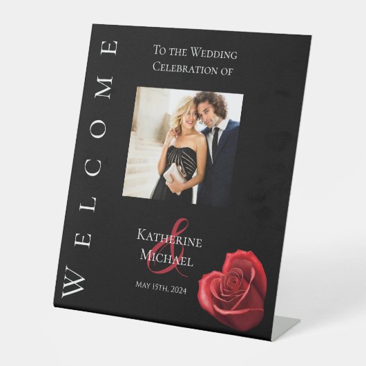 Hochzeitliches Foto Begrüßung Rote Rose- Sockelschild (Vorderseite)