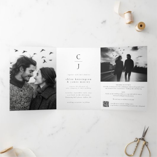 Hochzeitmonogramm Modernes Schwarz-weißes Foto QR- Dreifach Gefaltete Einladung (Innenseite)
