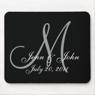 Hochzeits-Monogramm-Braut-Bräutigam nennt Mousepad