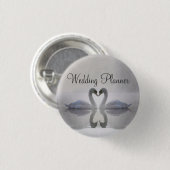 Hochzeits-Planer ~ Schwäne im Liebe-Knopf Button (Vorne & Hinten)
