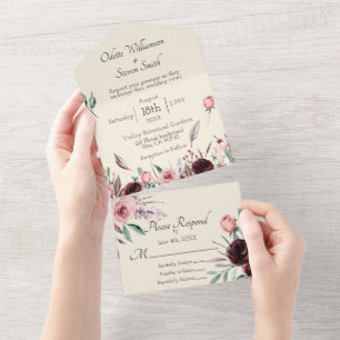Hochzeits-Rosa und Burgunder Florale Rosen Creme All In One Einladung