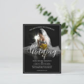 Hochzeitsankündigung mit Sitting Bride - Classic (Stehend Vorderseite)